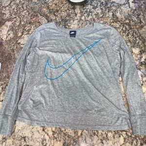 nike long sleeve tee